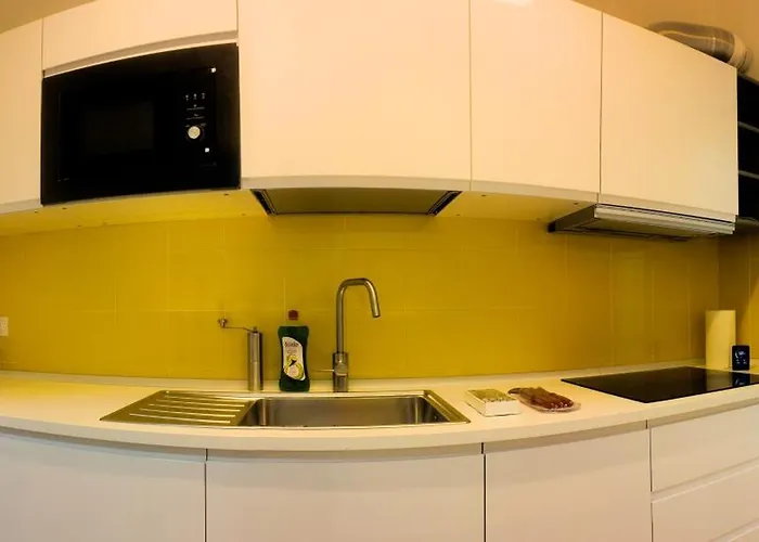 Eur Laurentina Vacation *